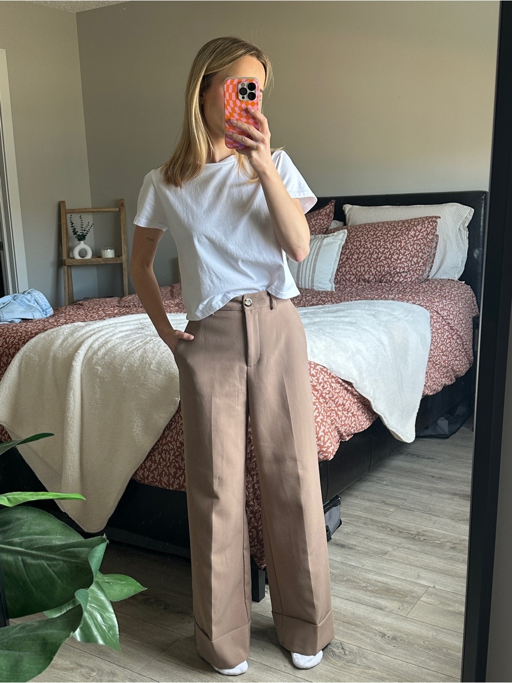 Dynamite - Wide Leg High-Rise Trousers in Taupe - Size 24